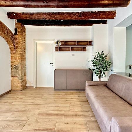Casa Storica Del 1600 In Bergamo Centro Apartment Luaran gambar